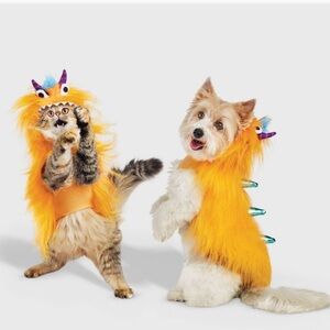 New without tags cat or dog monster costume 🛍